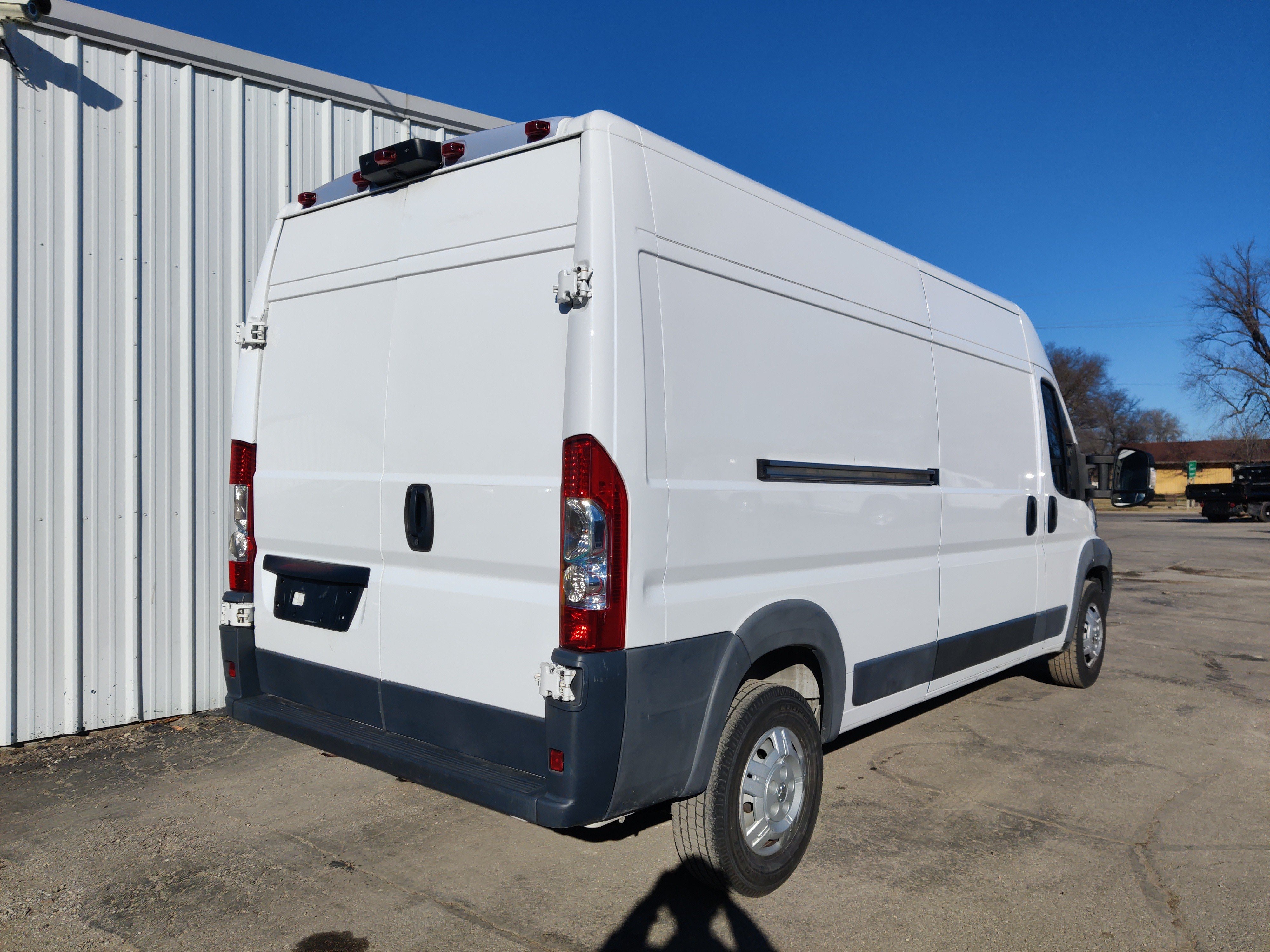 Used 2018 RAM ProMaster 2500 w/ Interior Convenience Group FWD image 14