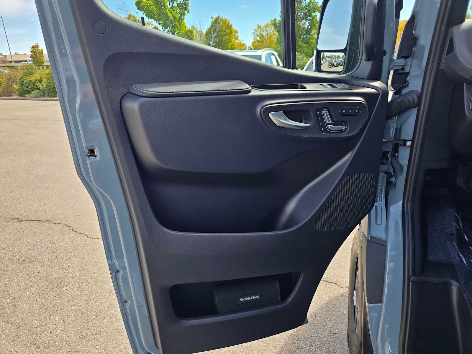 Used 2026 Mercedes-Benz Sprinter 2500 image 17