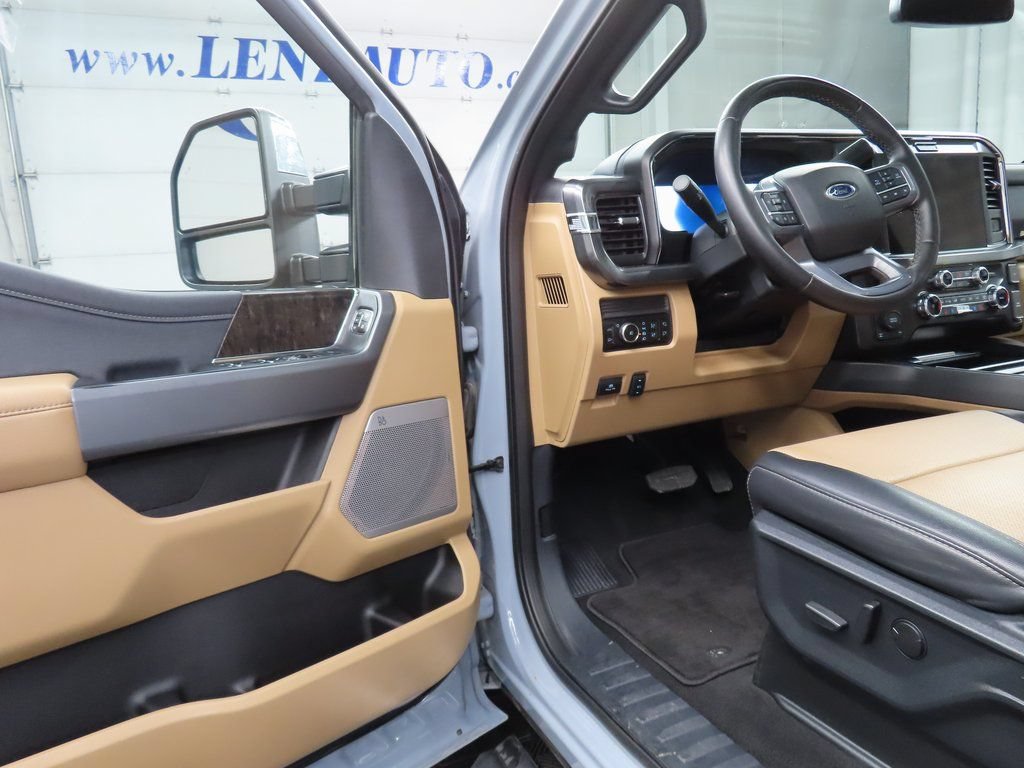 Used 2025 Ford F350 Lariat image 45