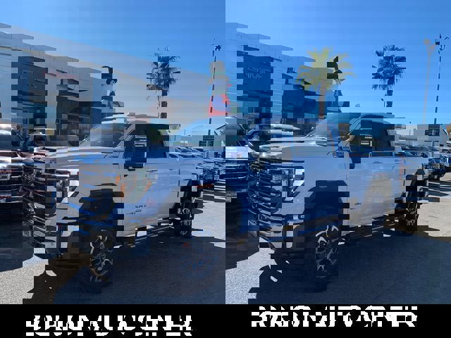 New 2026 GMC Sierra 2500 SLT w/ SLT Premium Package