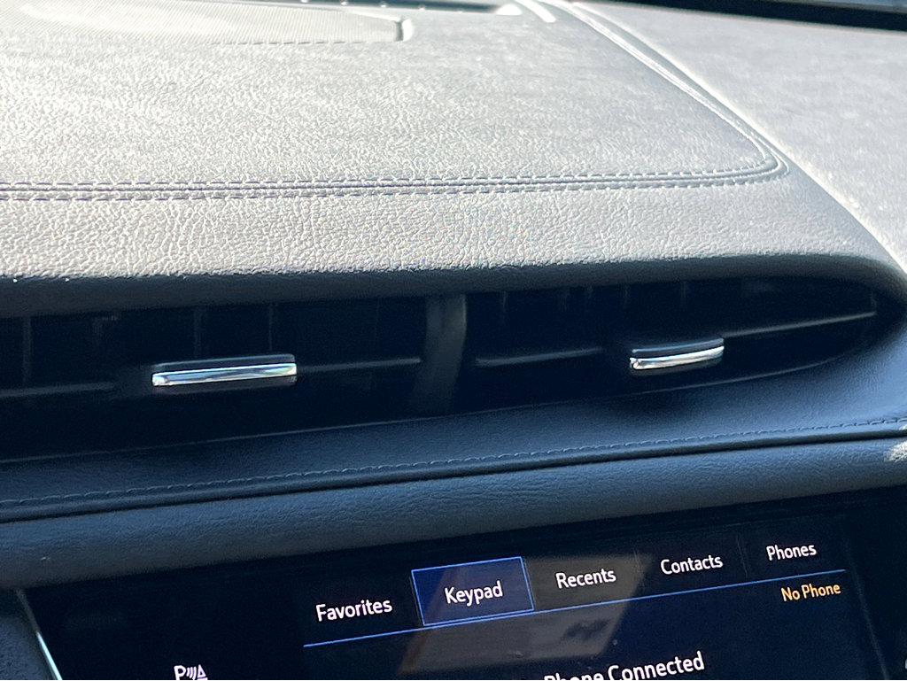 New 2025 Cadillac XT6 Luxury image 12