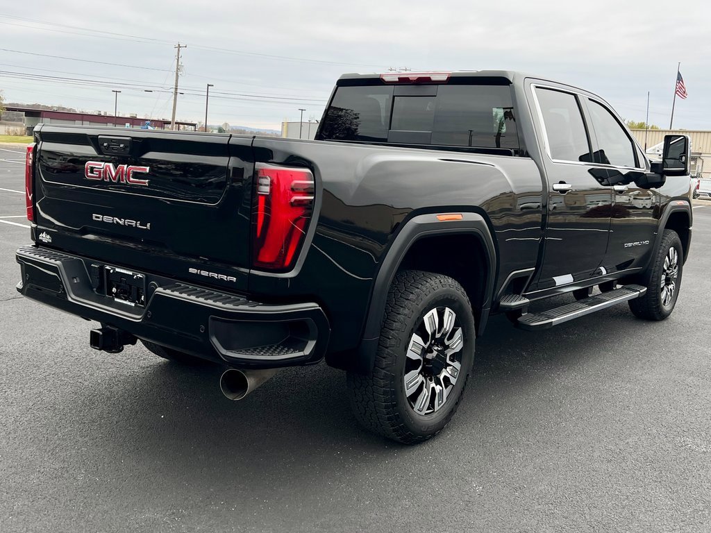 Used 2025 GMC Sierra 2500 Denali image 5