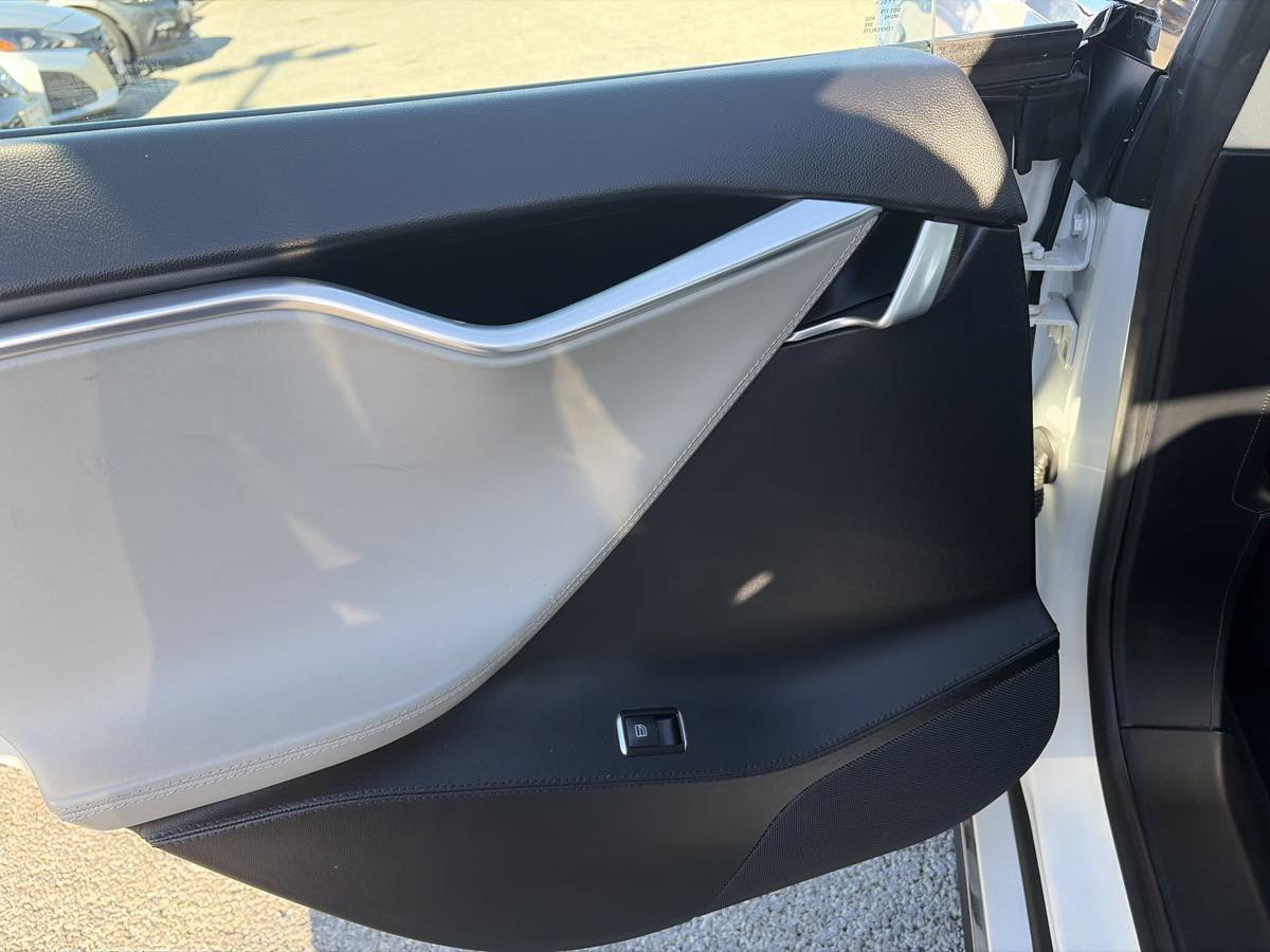 Used 2012 Tesla Model S RWD image 12