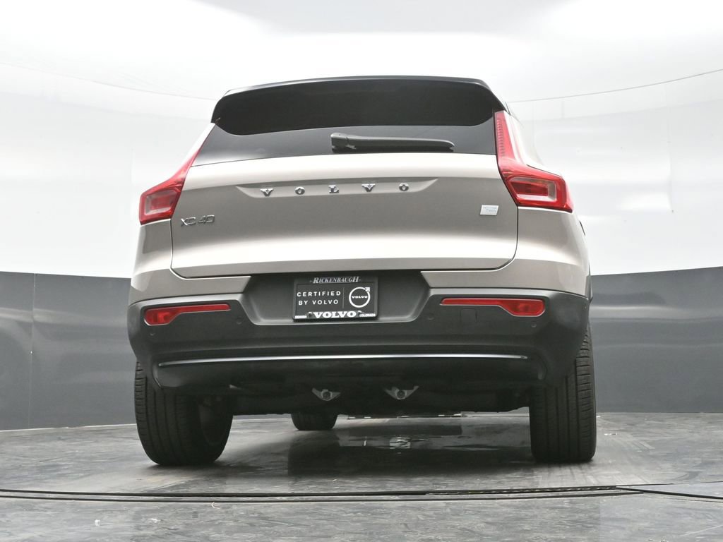 Used 2023 Volvo XC40 Recharge Ultimate image 25