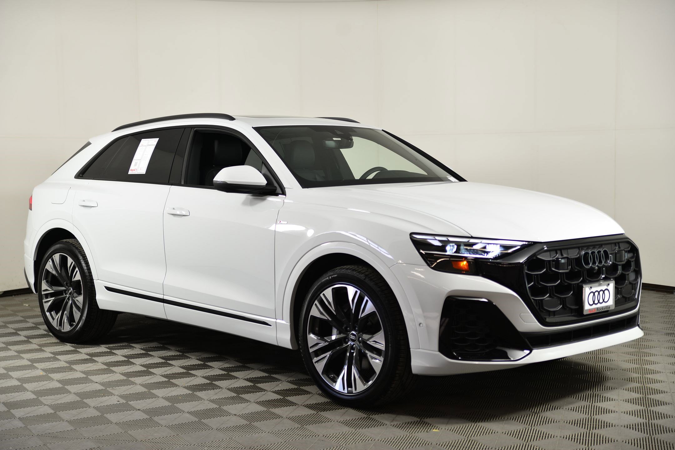 New 2026 Audi Q8 Premium Plus image 6