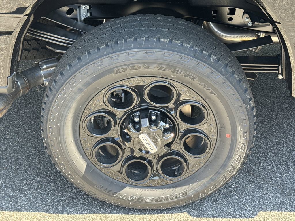 New 2026 Ford F350 Lariat w/ Black Appearance Package image 17