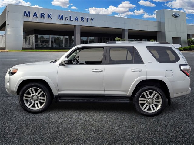 Used 2020 Toyota 4Runner SR5 image 6