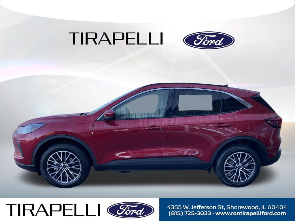 Used 2024 Ford Escape SE image 2