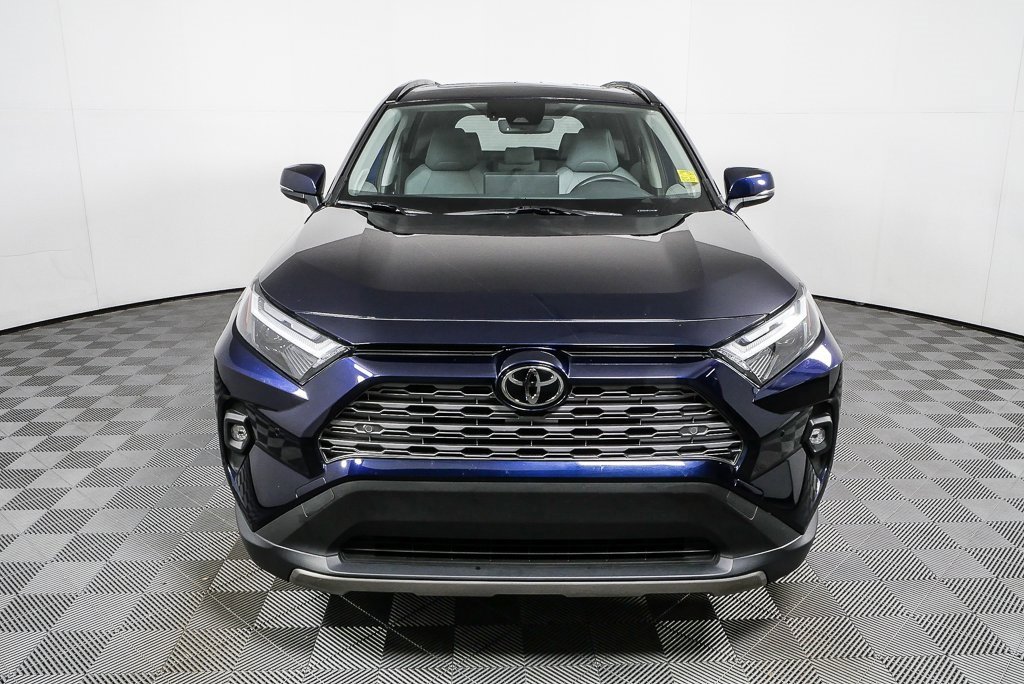 Used 2023 Toyota RAV4 Limited image 27