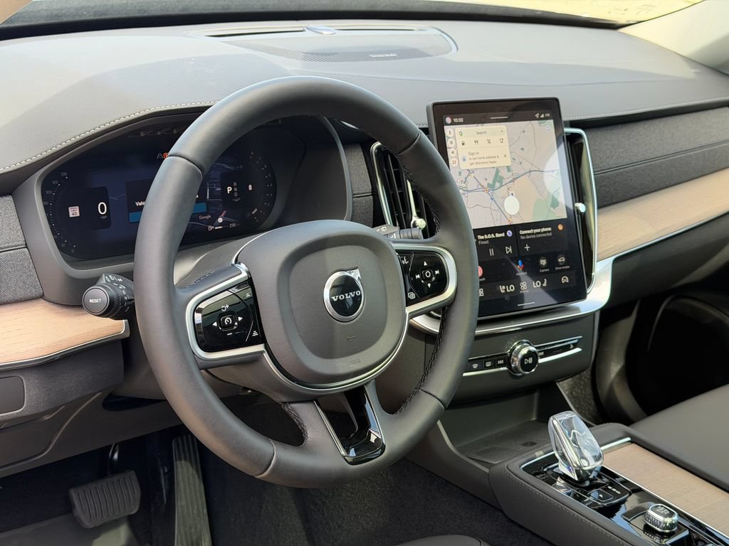 New 2026 Volvo XC90 B6 Plus w/ Protection Package Premier AWD/4WD image 16