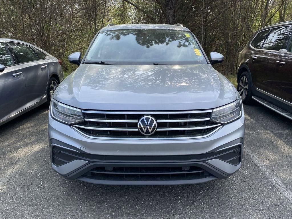 Used 2023 Volkswagen Tiguan SE image 6