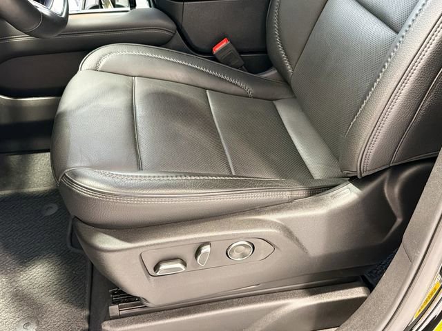 Certified 2025 GMC Yukon XL Denali image 19