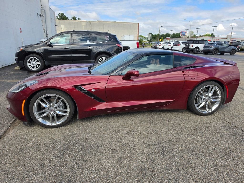 Used 2017 Chevrolet Corvette Stingray Coupe w/ Battery Protection Package RWD image 1