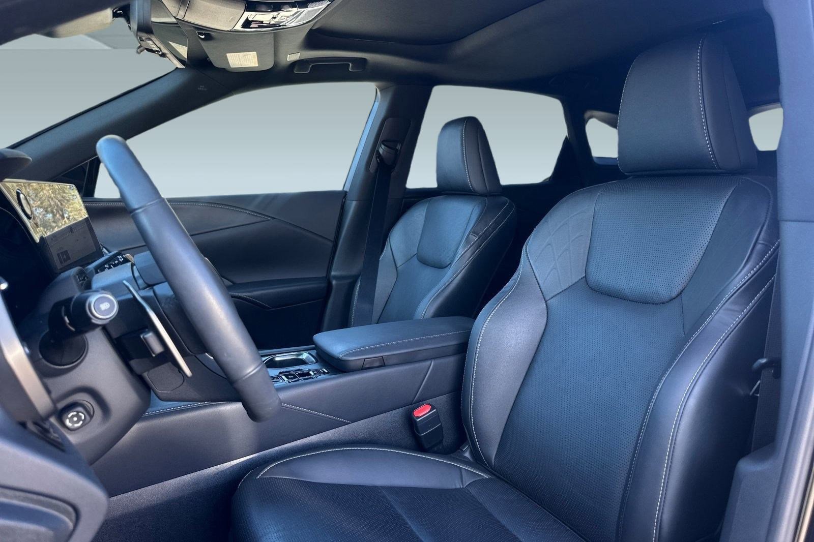 Used 2024 Lexus RX 350 FWD image 20