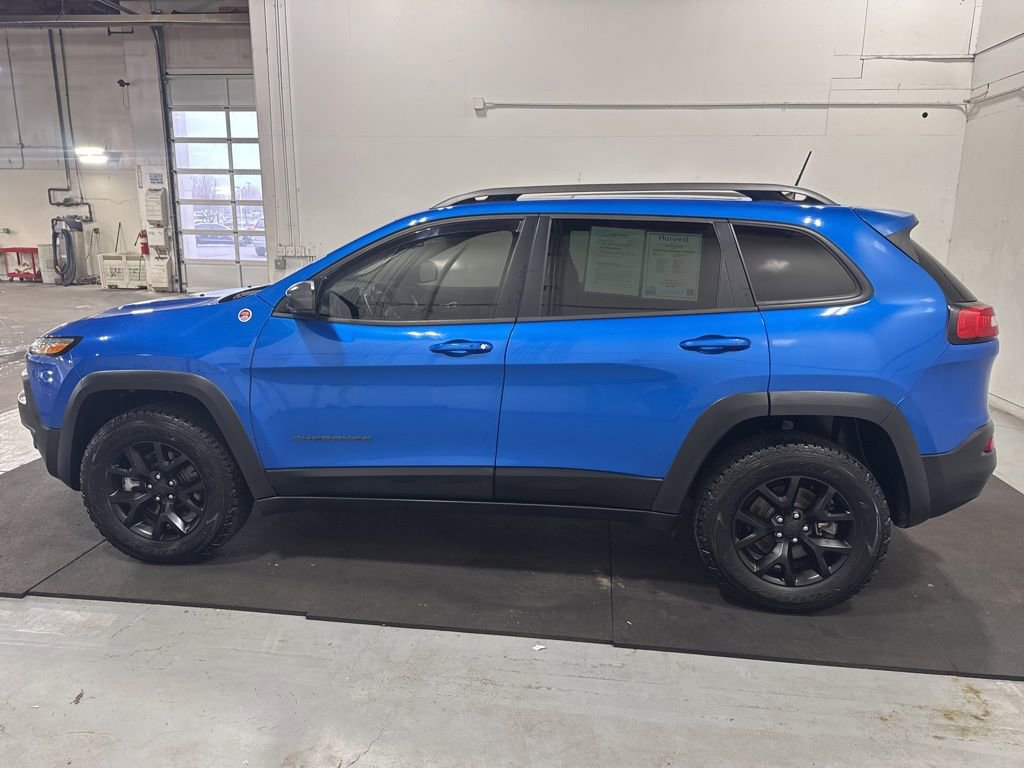 Used 2018 Jeep Cherokee Trailhawk w/ Comfort/Convenience Group image 4
