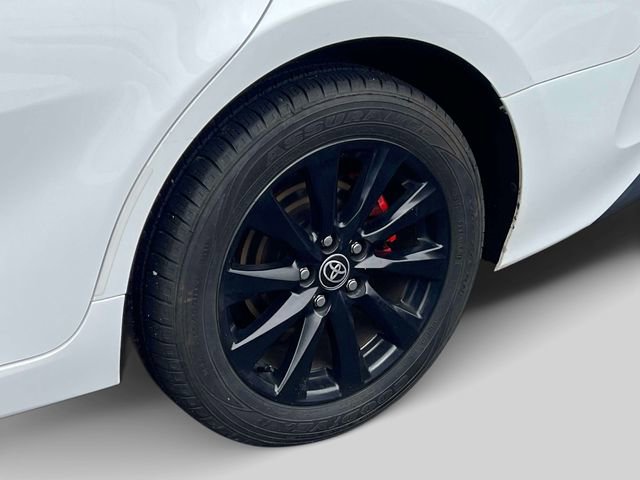 Used 2020 Toyota Camry LE image 11