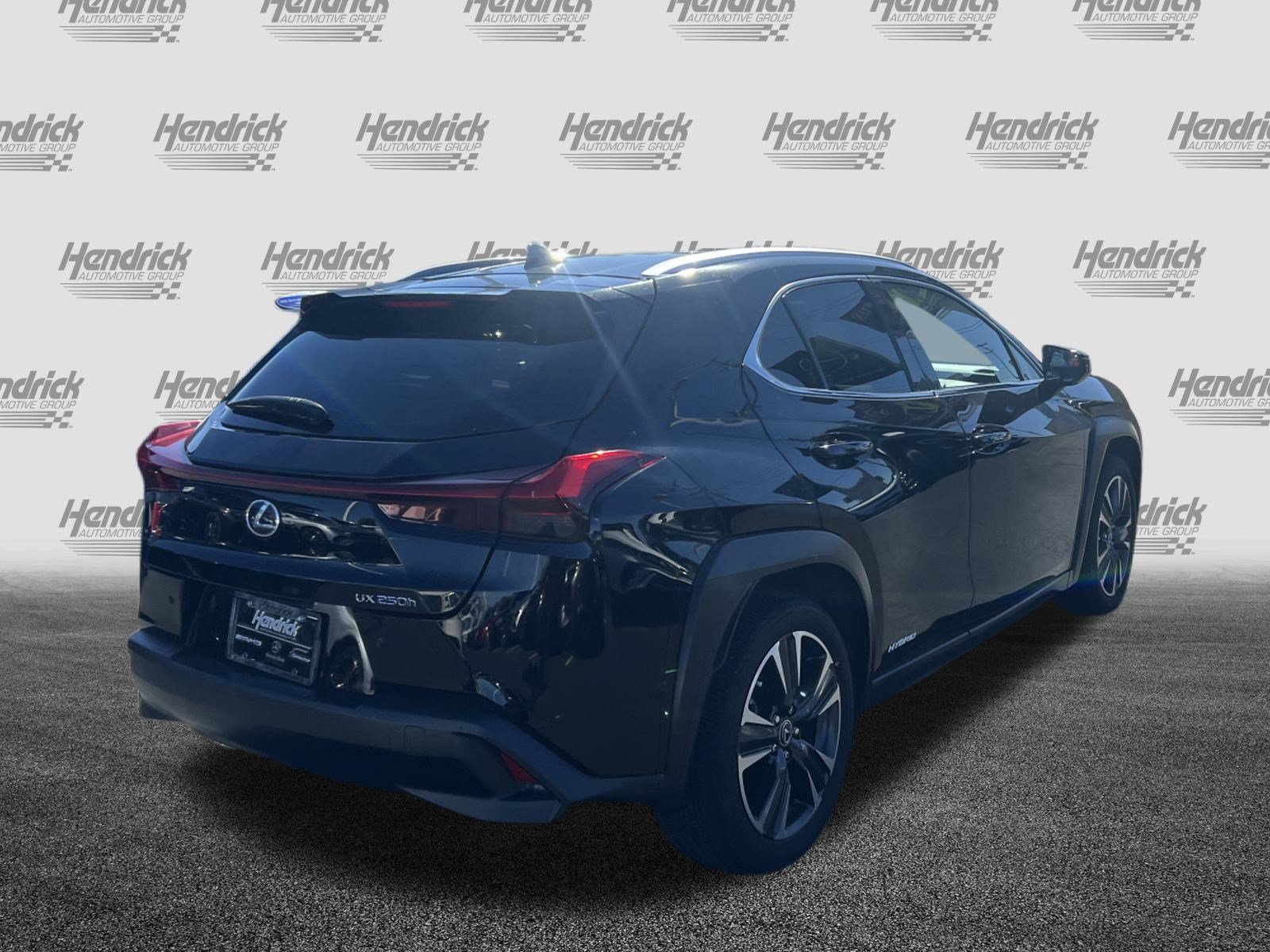 Used 2021 Lexus UX 250h w/ Accessory Package (Z1) AWD/4WD image 10