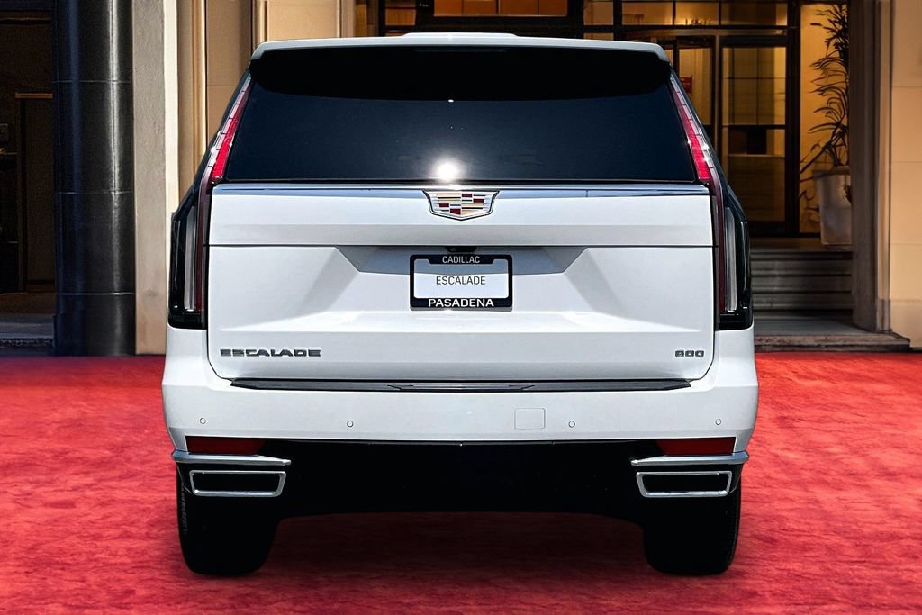 Used 2021 Cadillac Escalade Premium Luxury AWD/4WD image 5
