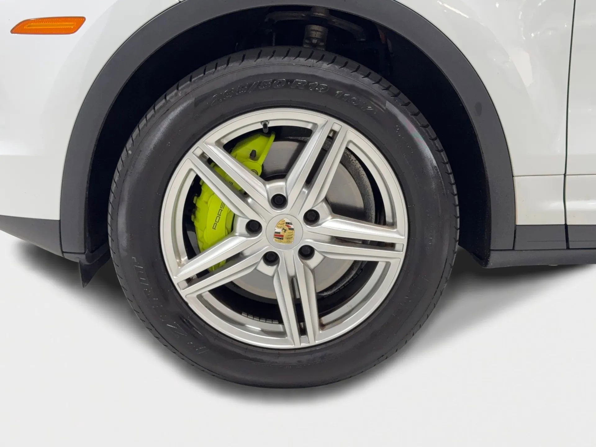 Used 2015 Porsche Cayenne S w/ Premium Package image 35