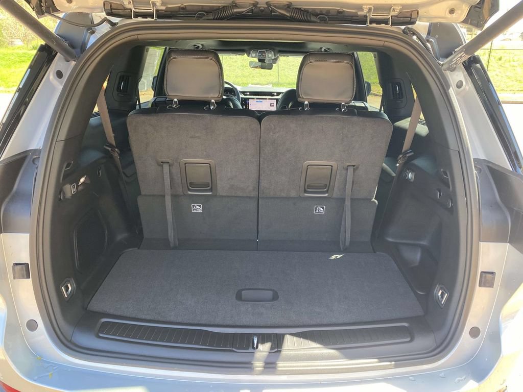 New 2026 Jeep Grand Cherokee L Limited w/ Limited Altitude Package RWD image 34