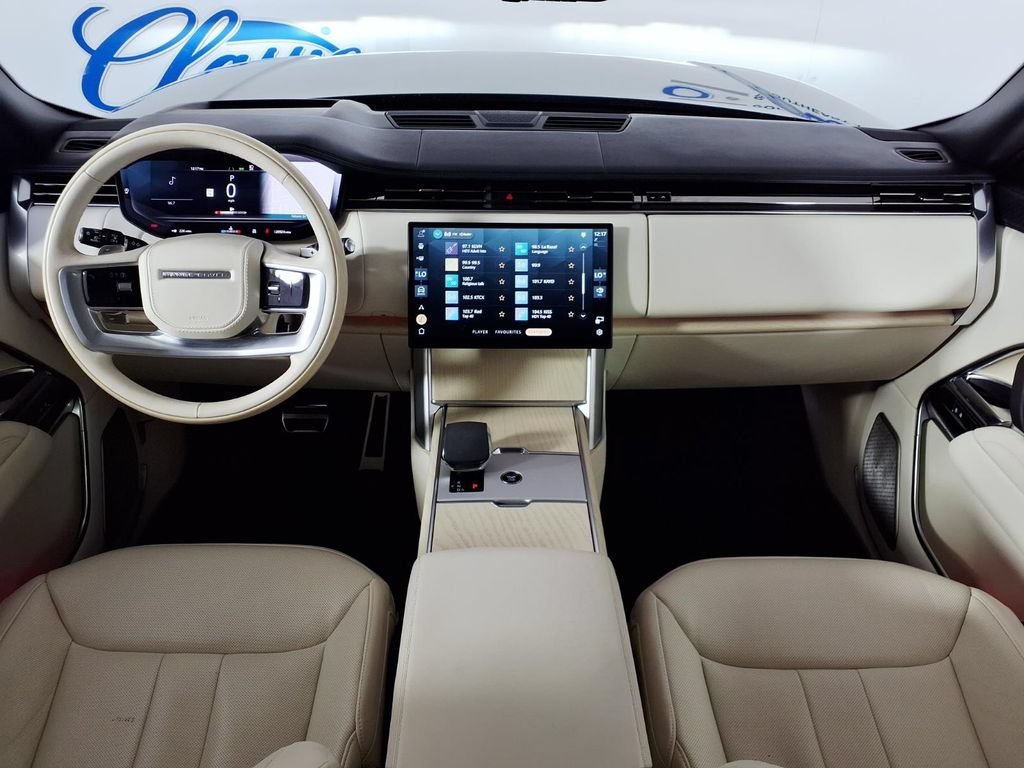 Used 2024 Land Rover Range Rover Autobiography AWD/4WD image 12