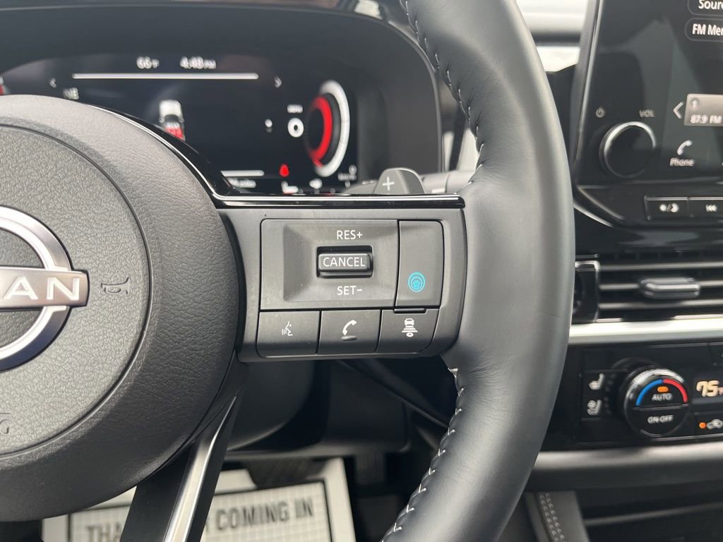 Used 2025 Nissan Pathfinder Platinum w/ Cargo Package image 59