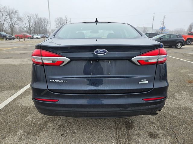 Used 2020 Ford Fusion SE image 6