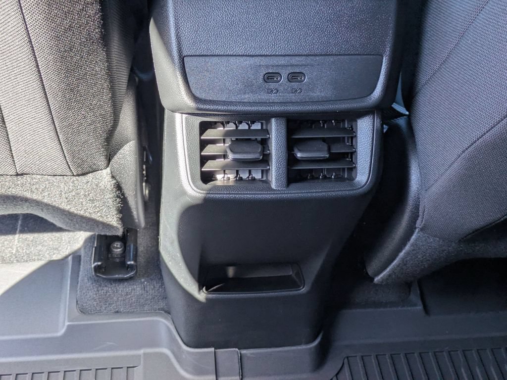 New 2026 Chevrolet Equinox LT FWD image 26