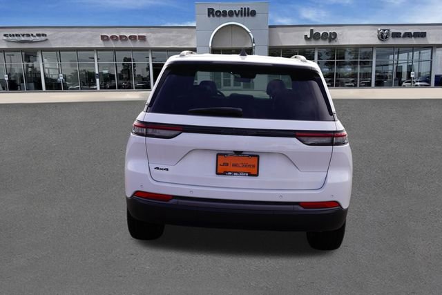 New 2026 Jeep Grand Cherokee Limited w/ Limited Altitude Package AWD/4WD image 6