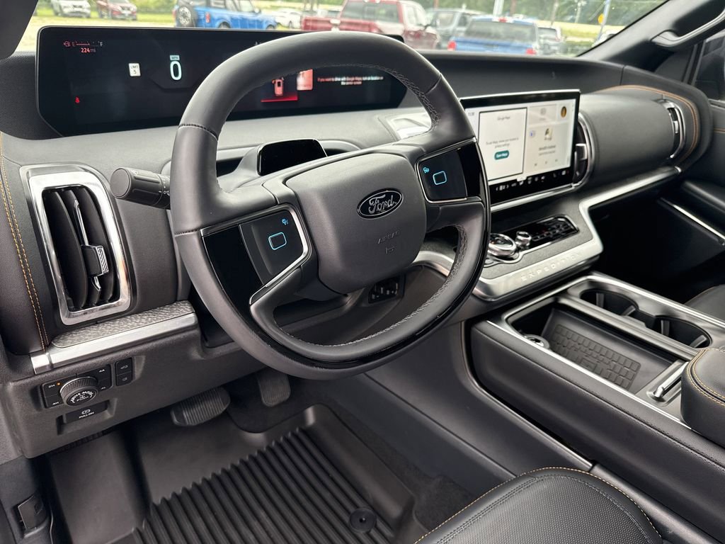 Used 2025 Ford Expedition Tremor AWD/4WD image 13