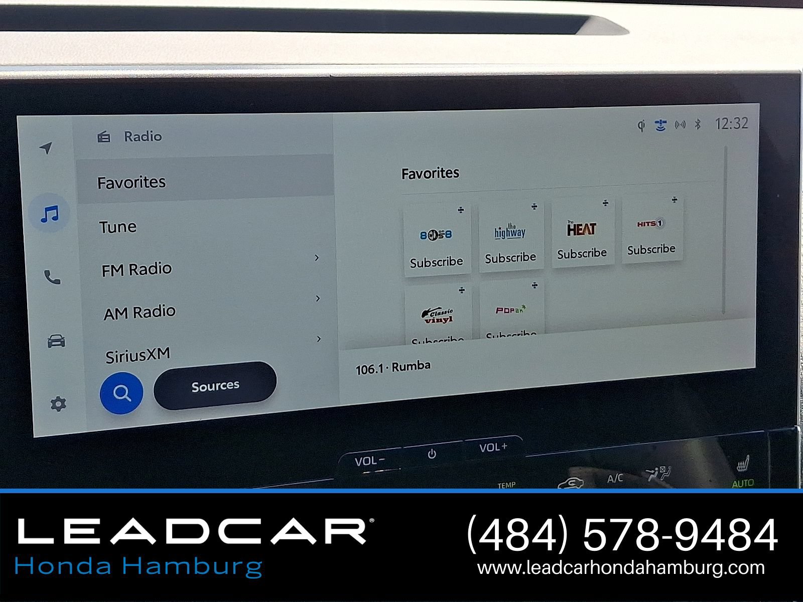 Used 2025 Toyota bZ4X FWD w/ Weather Package image 18
