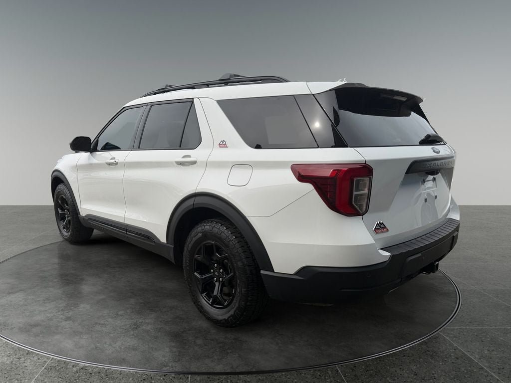 Used 2021 Ford Explorer XLT w/ Equipment Group 202A RWD image 6