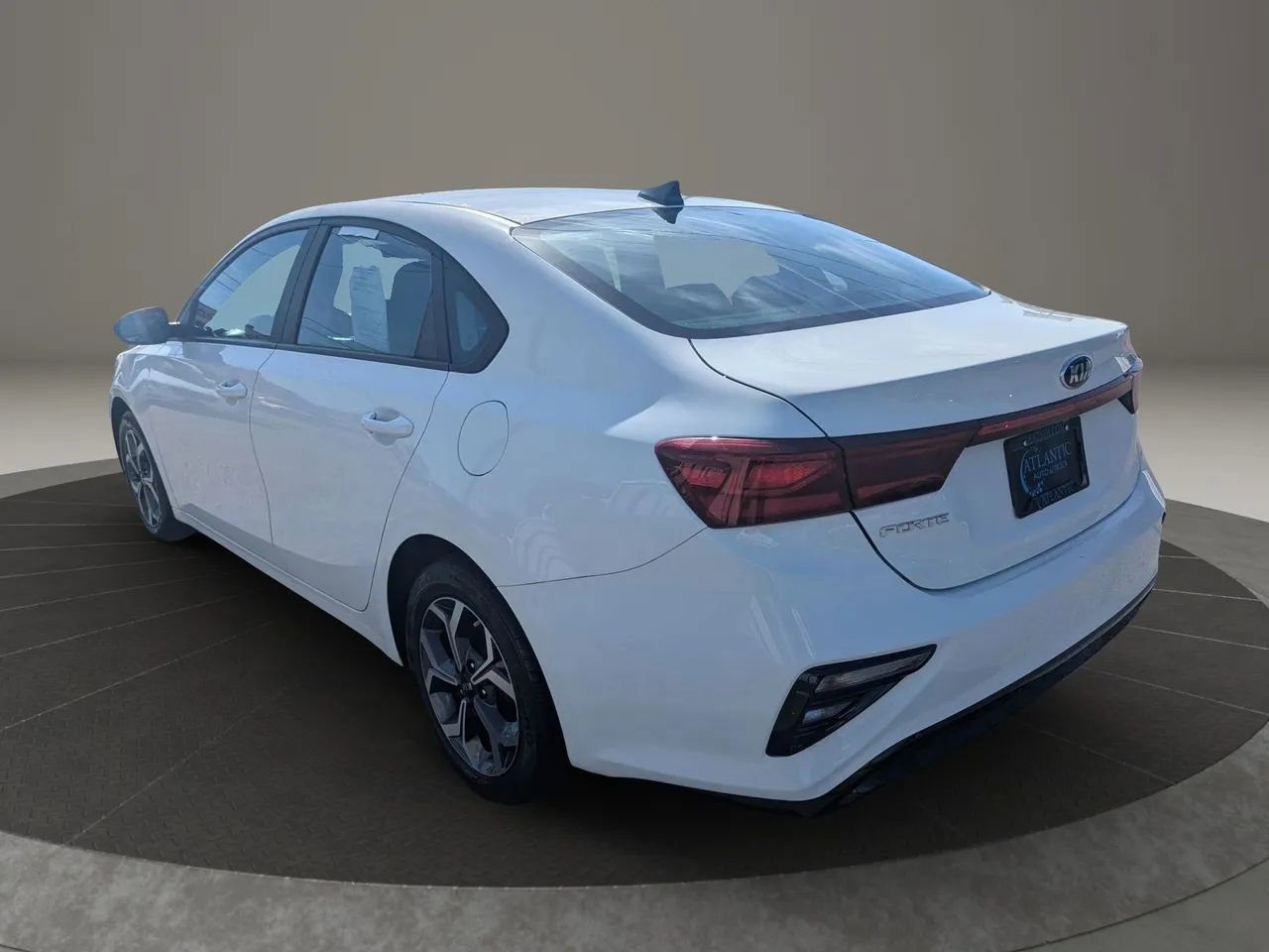 Used 2020 Kia Forte LXS image 4