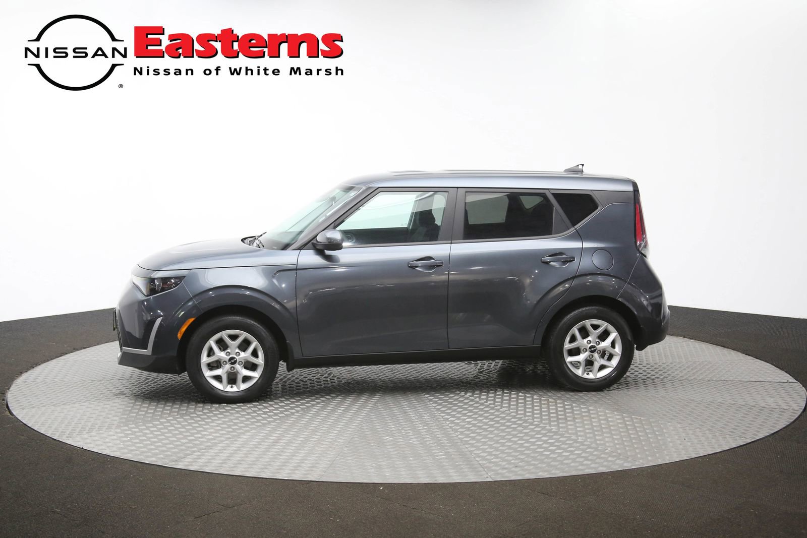 Used 2023 Kia Soul LX w/ LX Technology Package FWD image 56