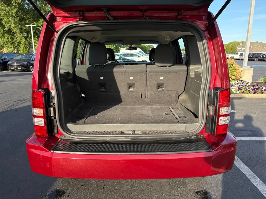 Used 2012 Jeep Liberty Sport AWD/4WD image 22
