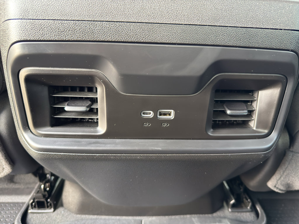 Used 2025 Chevrolet Silverado 1500 RST w/ Redline Edition AWD/4WD image 44