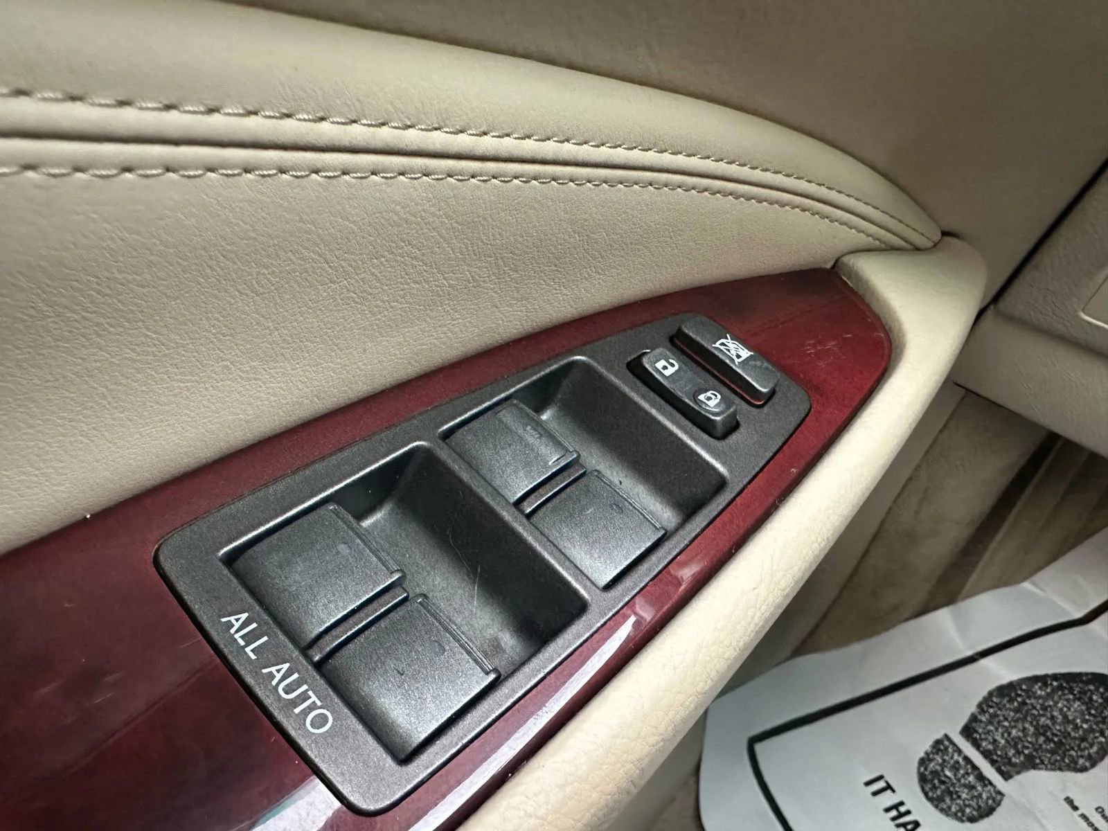 Used 2012 Lexus LS 460 AWD image 24