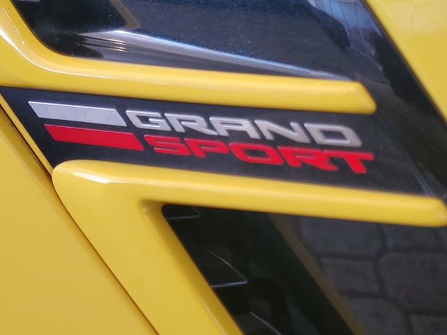 Used 2017 Chevrolet Corvette Grand Sport w/ Carbon Flash Badge Package image 25