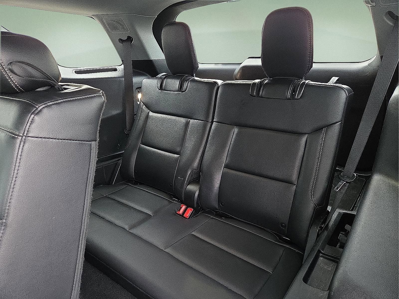 Used 2023 Ford Explorer Limited image 10