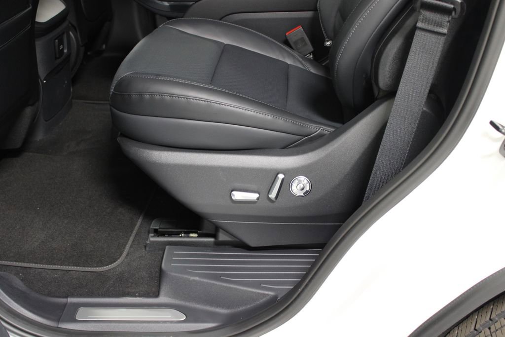 New 2026 Lincoln Navigator Reserve image 30