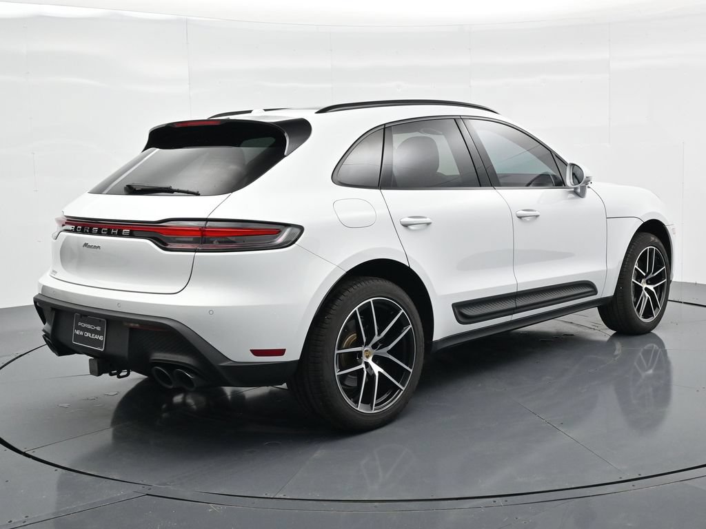 Certified 2025 Porsche Macan AWD/4WD image 7
