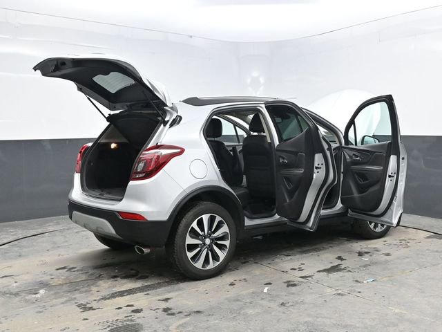 Used 2022 Buick Encore Preferred image 46