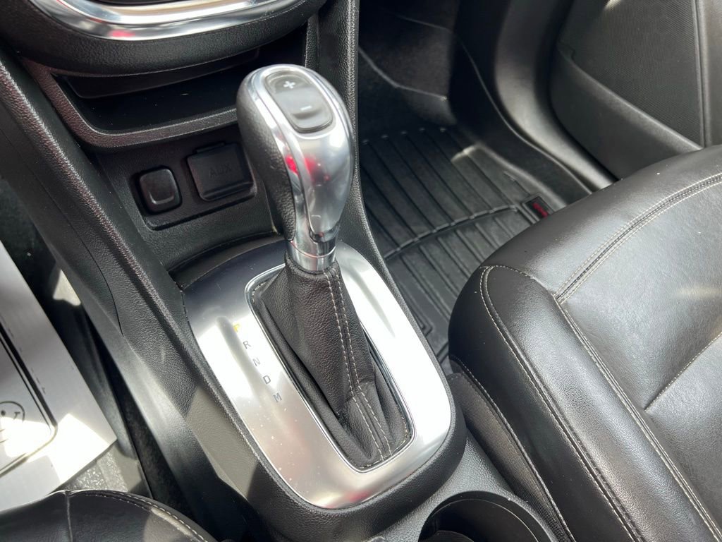 Used 2015 Buick Encore Leather FWD image 38