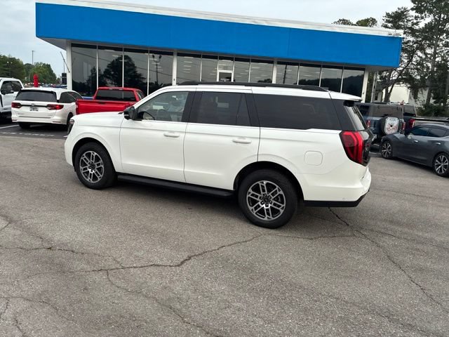 Used 2025 Ford Expedition Active AWD/4WD image 20