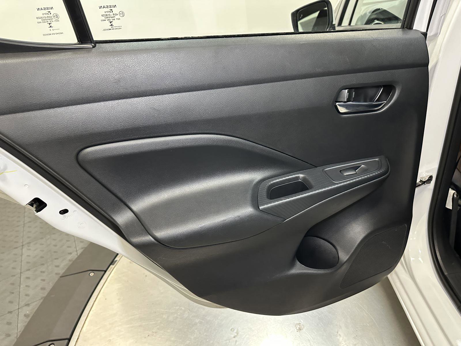 Used 2025 Nissan Versa SV FWD image 29