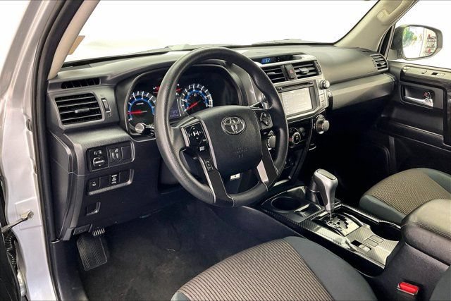 Used 2018 Toyota 4Runner TRD Off-Road w/ Convenience Package AWD/4WD image 14