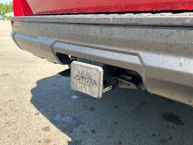 Used 2025 Toyota 4Runner SR5 AWD/4WD image 18