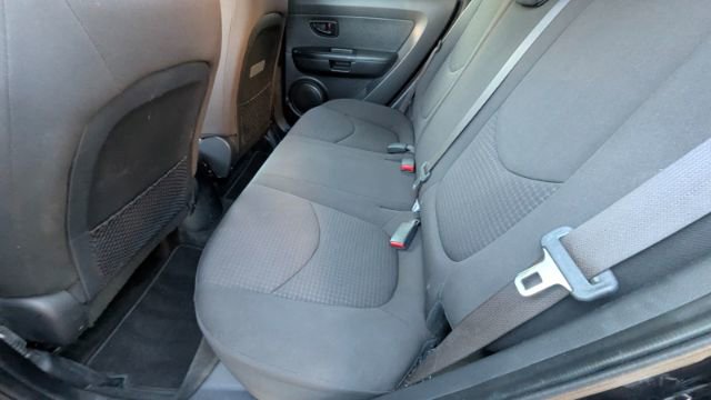 Used 2013 Kia Soul image 19