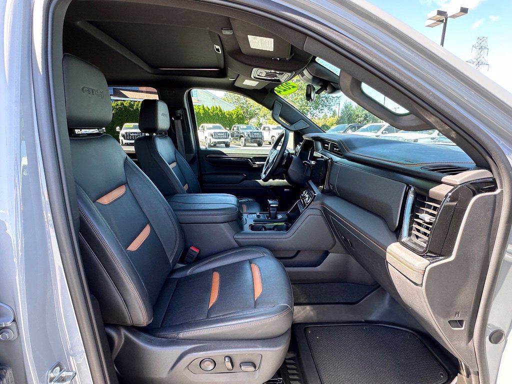 Certified 2024 GMC Sierra 1500 AT4 w/ Technology Package AWD/4WD image 12