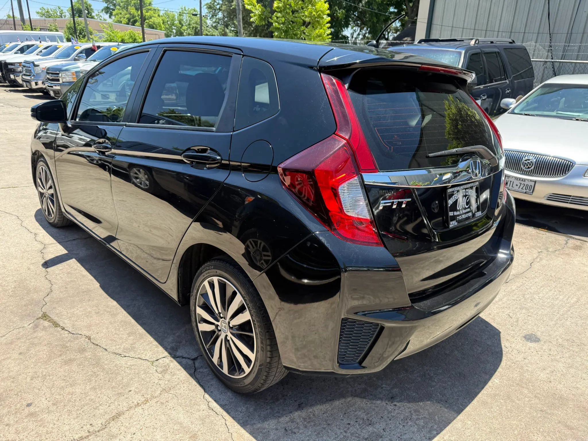 Used 2017 Honda Fit EX image 5